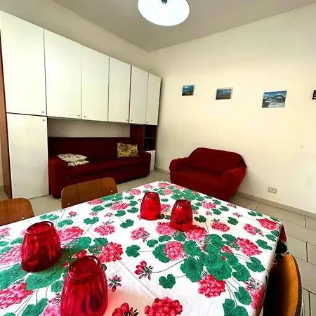 Ah Family Apartment